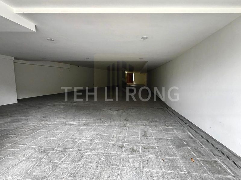 5 Bed Terraced House (Landed) for Sale in  Mount Rosie Road - Image 1