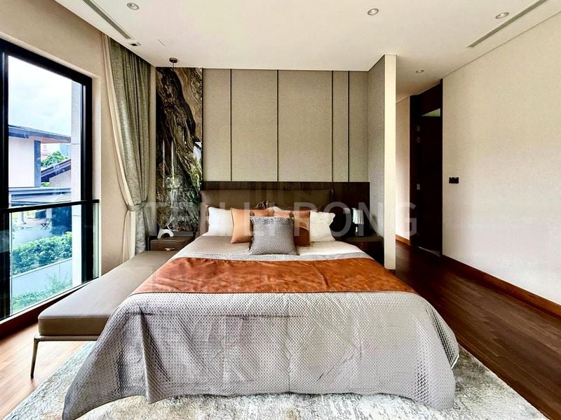 5 Bed Terraced House (Landed) for Sale in  Mount Rosie Road - Image 3