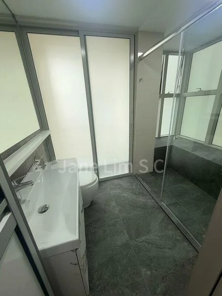 3 Bed Condo for Rent in Parc Mondrian - Image 4