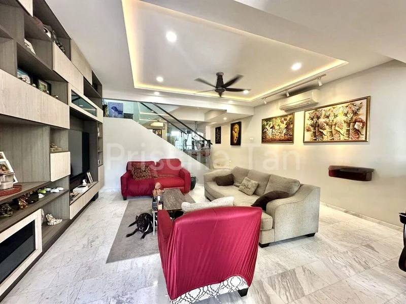 4 Bed Terraced House (Landed) for Sale in  Kembangan Gardens - Image 4