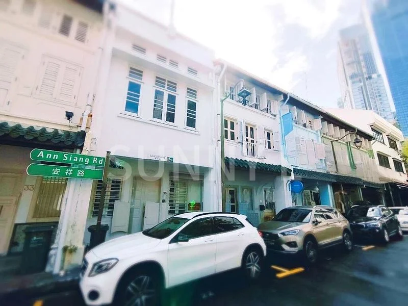 Shop / Shophouse for Rent: Prime, Highly Visible Frontage Unit - Lifestyle Galleria, Next to MRT Maxwell, Telok Ayer, Ann Siang - Image 4