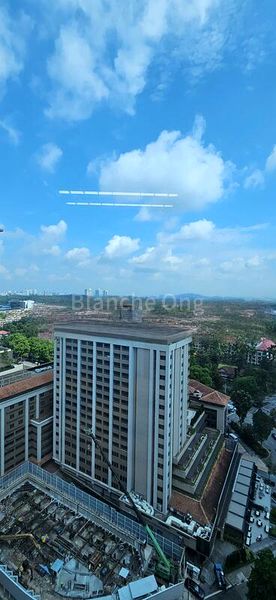 Shop / Shophouse for Rent: Forum Galleria Shopping Centre - Image 5