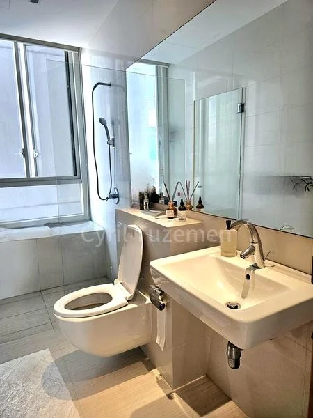 2 Bed Condo for Sale in  The Cosmopolitan - Image 5