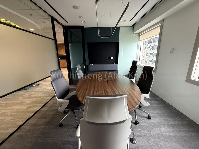 Office for Rent: Millenia Tower - Image 6