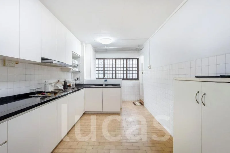 3 Room (3NG) HDB for Sale in  703 Yishun Avenue 5 - Image 2