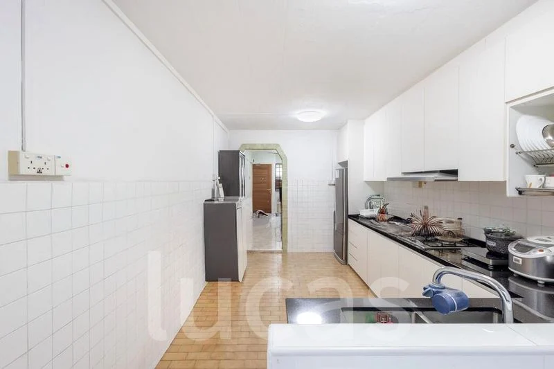 3 Room (3NG) HDB for Sale in  703 Yishun Avenue 5 - Image 1