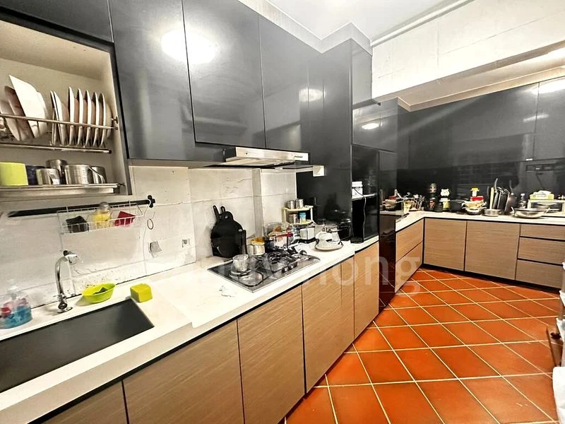 5 Room (5I) HDB for Sale in 271 Toh Guan Road - Image 8