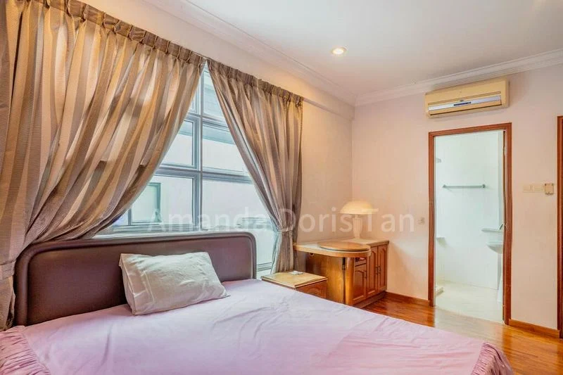 6 Bed Corner Terrace (Landed) for Sale in  Grosvenor View - Image 5