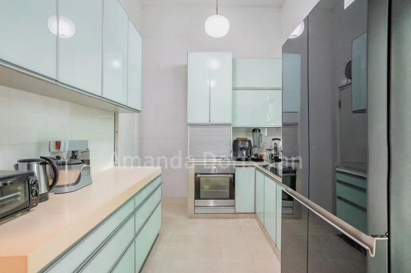 6 Bed Corner Terrace (Landed) for Sale in  Grosvenor View - Image 6