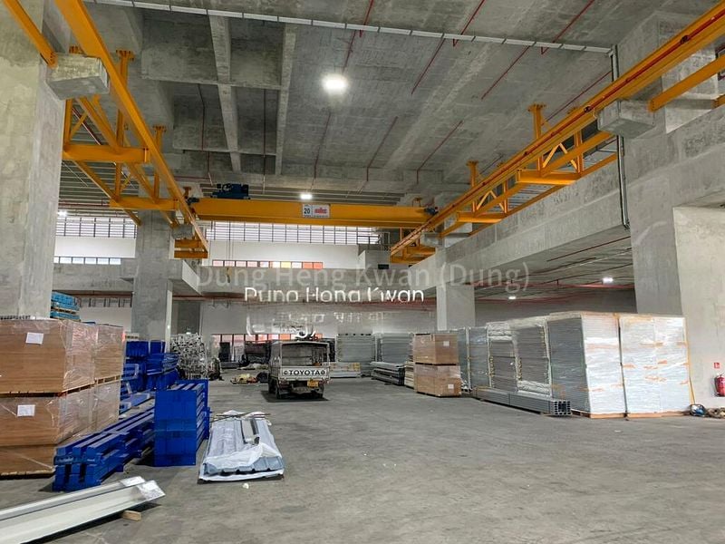 Factory / Workshop (B2) for Rent:  Overhead Cranes | 10m Ceilings | 40ft Direct Access - Image 4