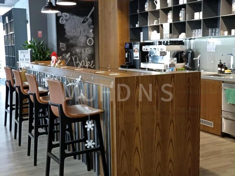 Office for Rent: ❤️ LOW PRICE! ❤️ 4 PAX SUITE, NICE WINDOW-VIEW. FULLY FITTED AT CITY HALL; NEAR MRT! - Image 1