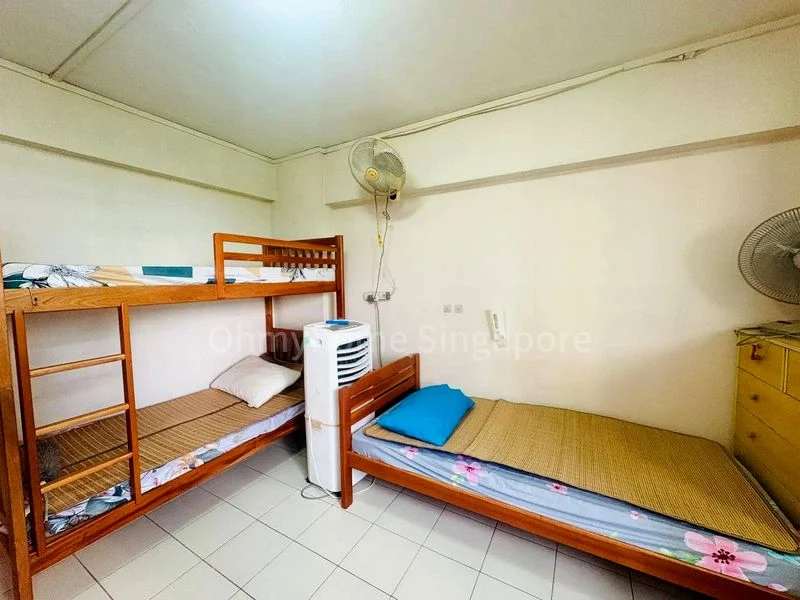 4 Room (4S) HDB for Sale in  403 Fajar Road - Image 2