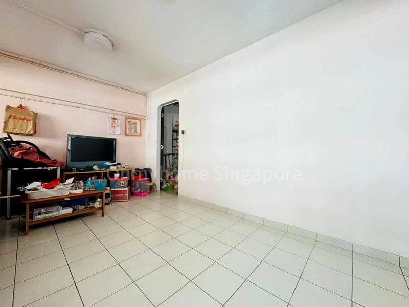 4 Room (4S) HDB for Sale in  403 Fajar Road - Image 3