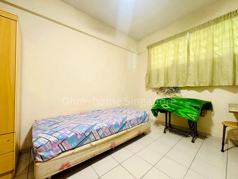 4 Room (4S) HDB for Sale in  403 Fajar Road - Image 8
