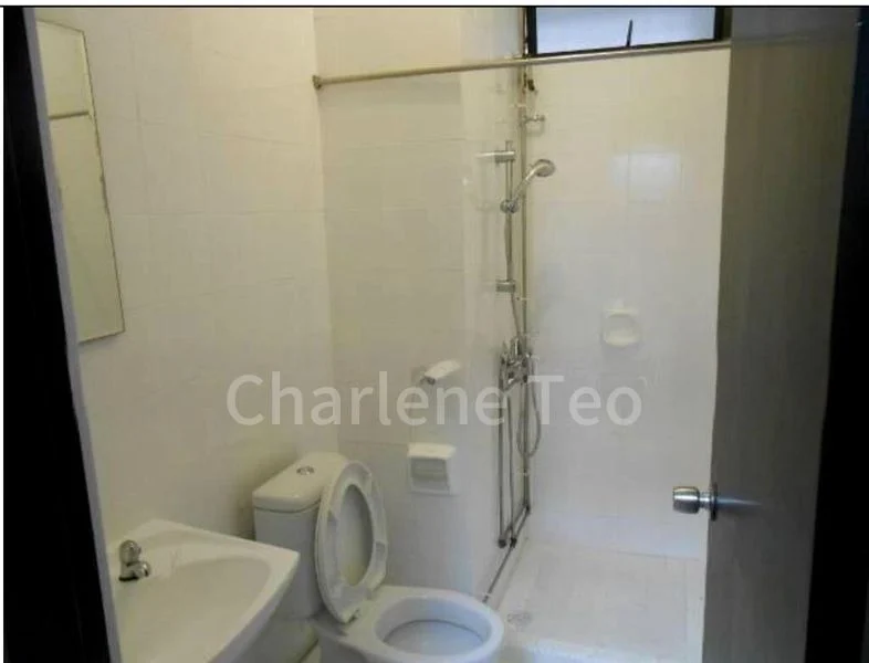 3 Bed Terraced House (Landed) for Rent in  Hillview Court - Image 3