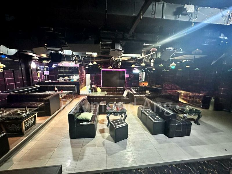 Other Retail for Rent: 530 North Bridge Road - Image 4