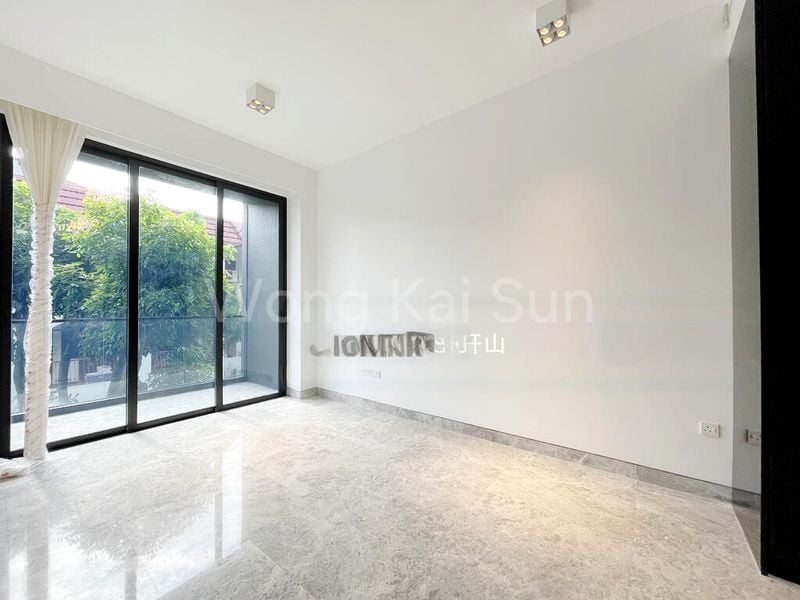 2 Bed Condo for Sale in Jervois Privé - Image 3