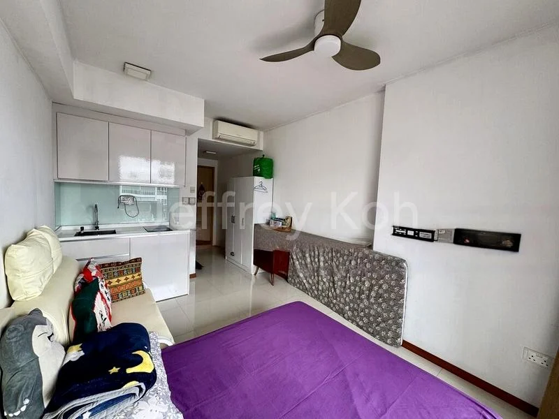 3 Bed Executive Condo for Sale in  Forestville - Image 13