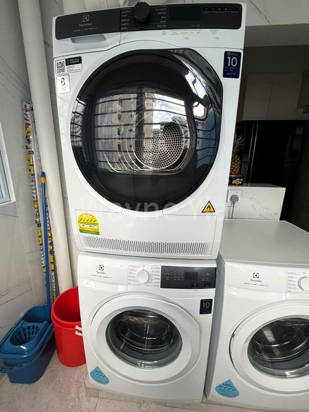 Common Room (HDB) for Rent in  699A Hougang Street 52 - Image 12