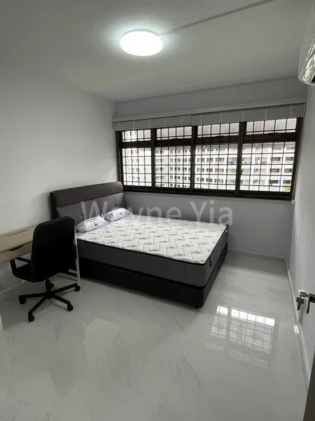 Common Room (HDB) for Rent in  699A Hougang Street 52 - Image 1