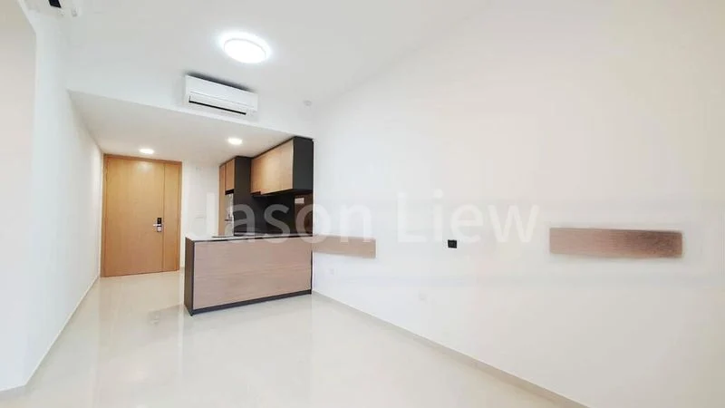 2 Bed Condo for Sale in  Midwood - Image 2