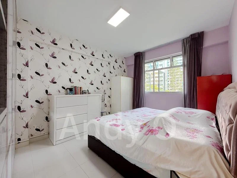 5 Room (5I) HDB for Sale in  318C Yishun Avenue 9 - Image 5