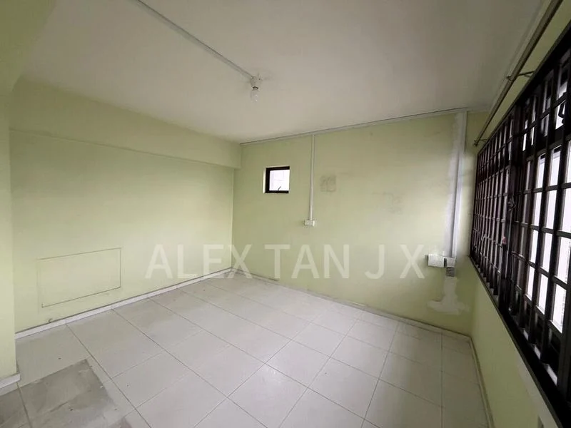 4 Room (4A) HDB for Rent in  771 Woodlands Drive 60 - Image 4