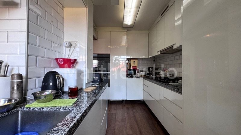 Maisonette HDB for Sale in  446 Hougang Avenue 8 - Image 5