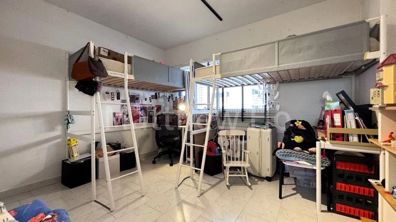 Maisonette HDB for Sale in  446 Hougang Avenue 8 - Image 14