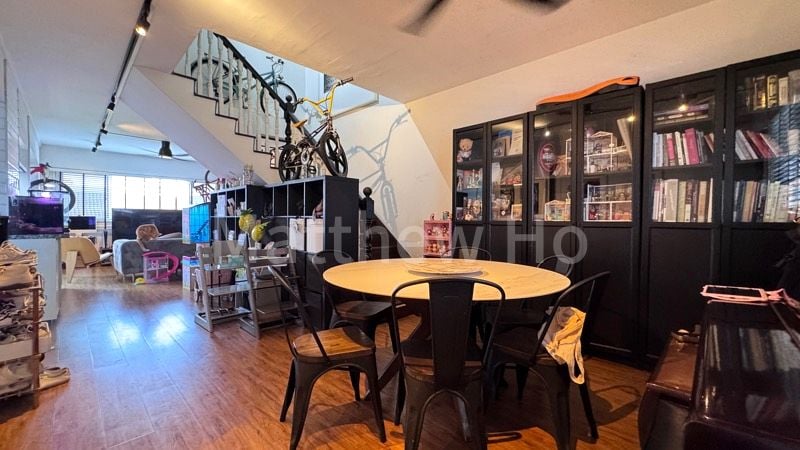 Maisonette HDB for Sale in  446 Hougang Avenue 8 - Image 3