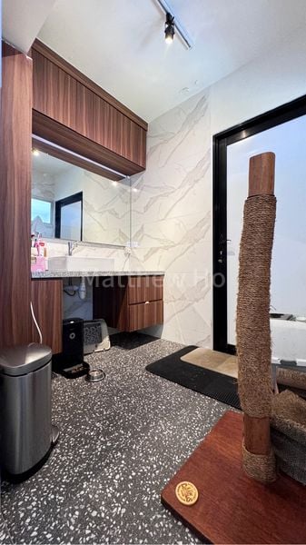 Maisonette HDB for Sale in  446 Hougang Avenue 8 - Image 12