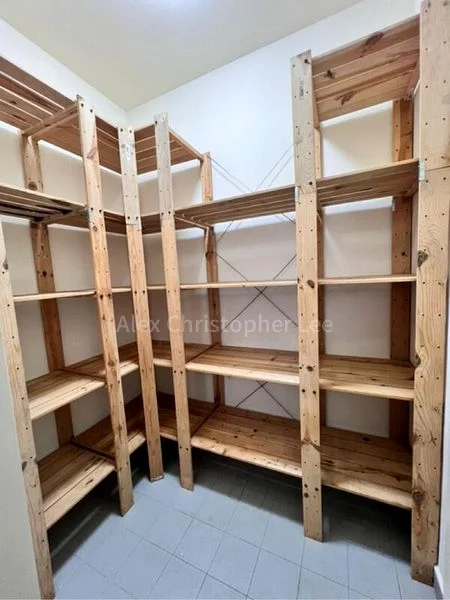 3 Bed Condo for Rent in The Waterina - Image 1