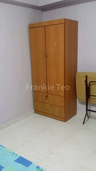 Room (HDB) for Rent in  288E Bukit Batok Street 25 - Image 2