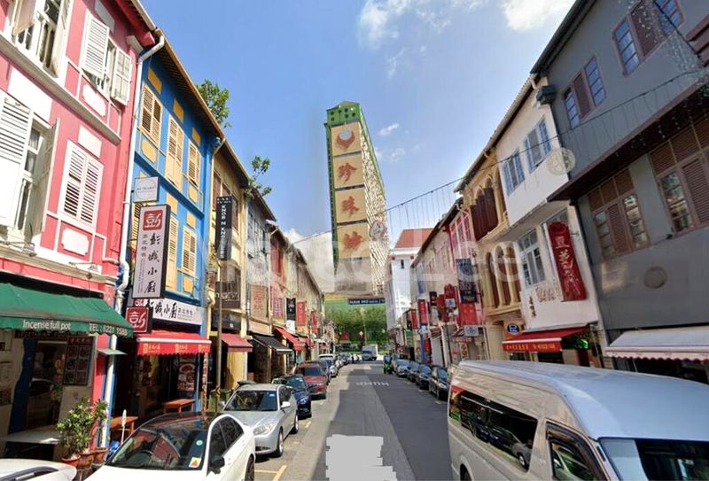 Shop / Shophouse for Rent: Temple Street - Image 1