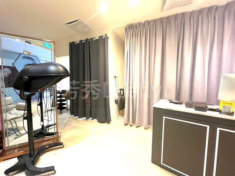 Shop / Shophouse for Rent: Square 2 - Image 3