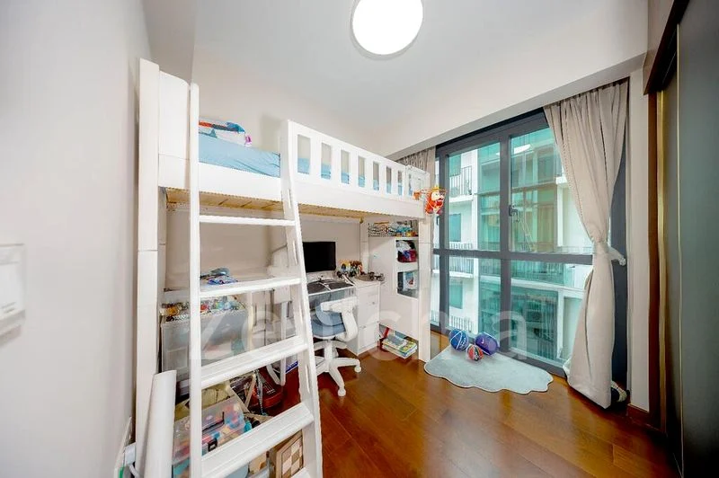 4 Bed Condo for Rent in  Normanton Park - Image 2