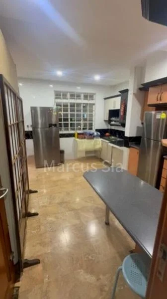 Common Room (Landed) for Rent in Lock+Store Chai Chee - Image 16