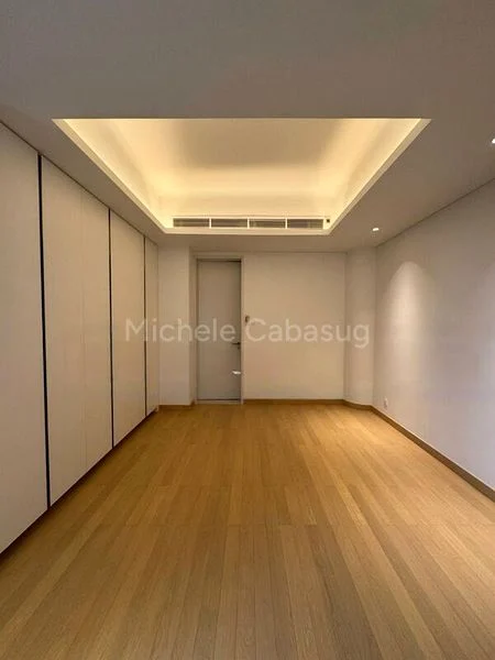 3 Bed Condo for Rent in  The Colonnade - Image 2