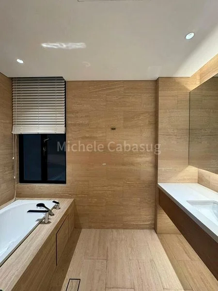 3 Bed Condo for Rent in  The Colonnade - Image 6