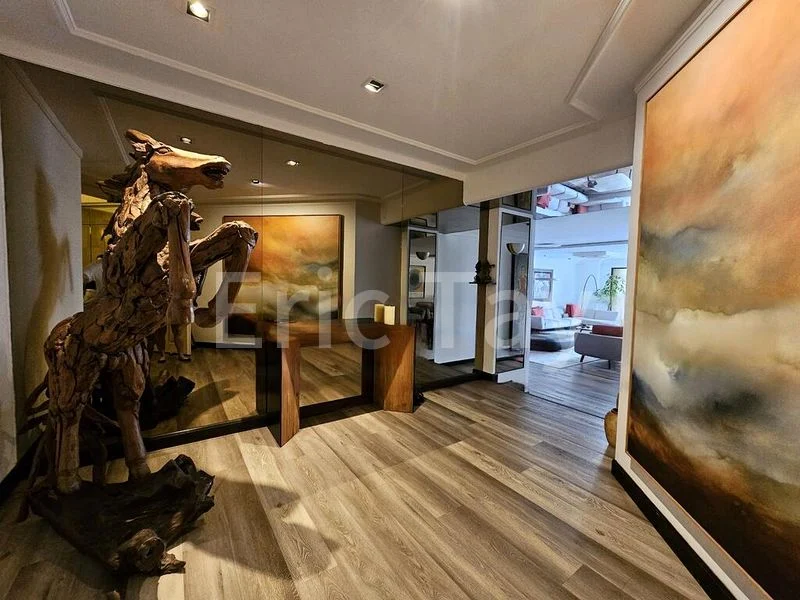 4 Bed Condo for Sale in  Beverly Hill - Image 1