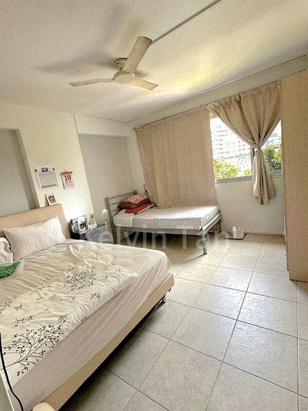 4 Room (4A) HDB for Sale in 217 Choa Chu Kang Central - Image 1