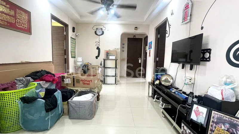 5 Room (5I) HDB for Sale in 977 Jurong West Street 93 - Image 1
