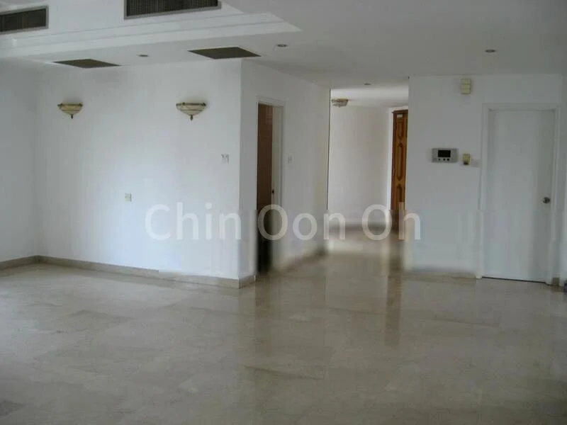 3 Bed Condo for Rent in  The Waterside - Image 1