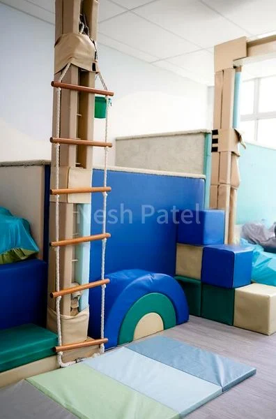 Office for Rent: Mountbatten Centre - Image 2