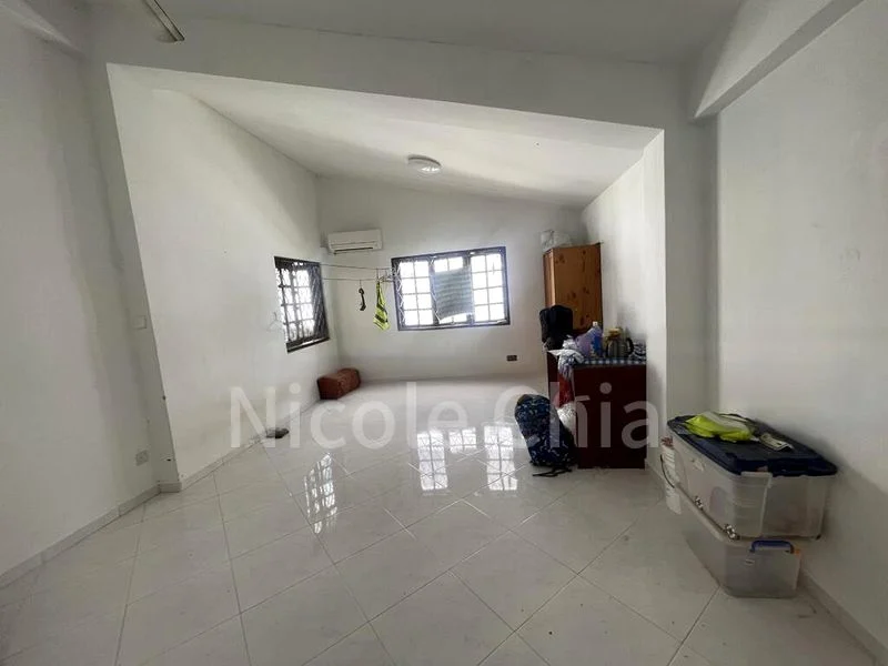3 Bed Semi-Detached House (Landed) for Sale in  Seletar Hills Estate - Image 5