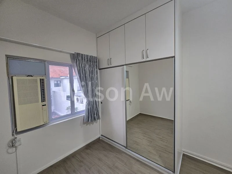 4 Bed Terraced House (Landed) for Rent in  Rambai Road - Image 10