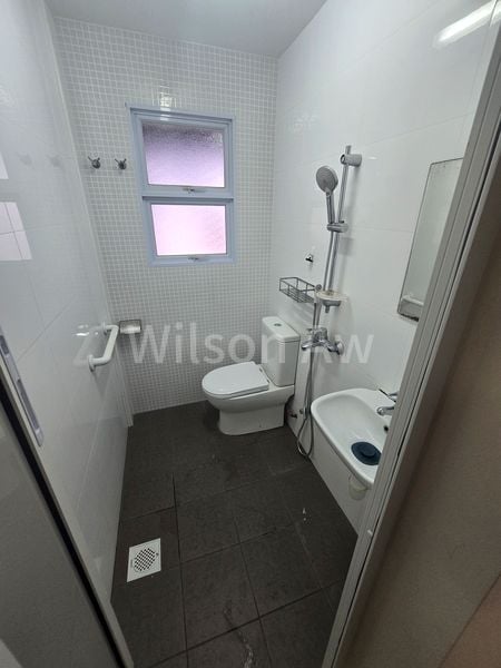 4 Bed Terraced House (Landed) for Rent in  Rambai Road - Image 30