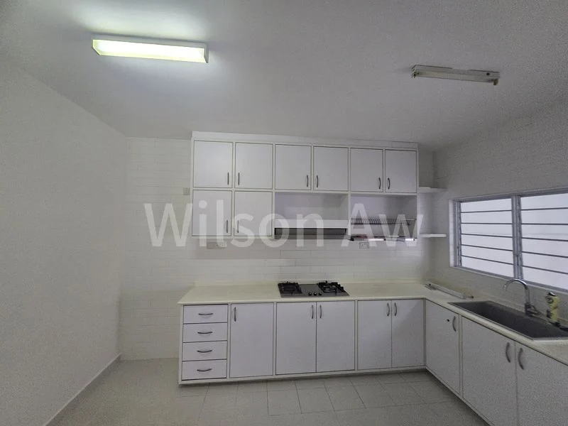 4 Bed Terraced House (Landed) for Rent in  Rambai Road - Image 8