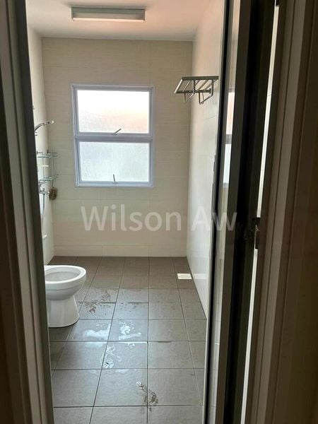 4 Bed Terraced House (Landed) for Rent in  Rambai Road - Image 5