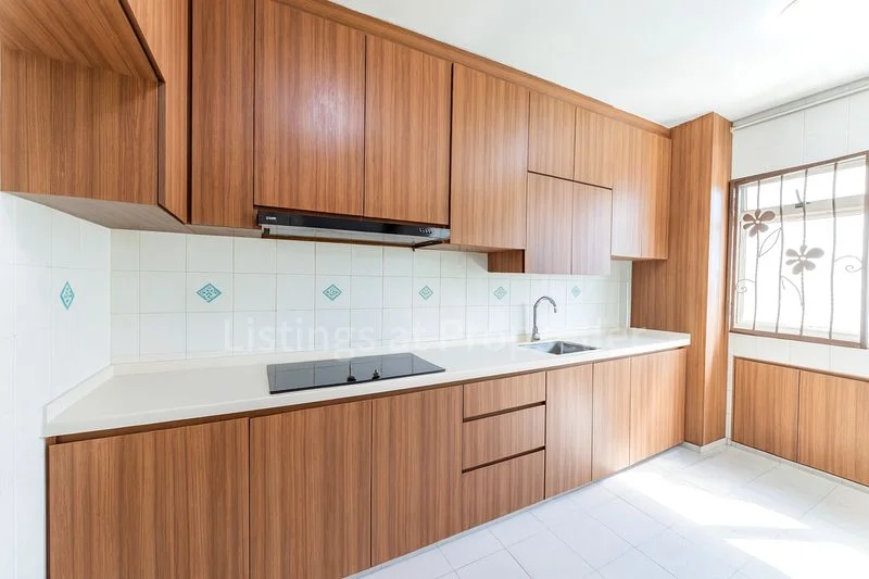 5 Room (5I) HDB for Sale in 105D Edgefield Plains - Image 3